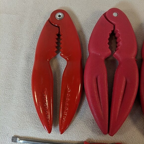 Red Lobster Claw Cracker Pick Fork Lot Set Plastic Metal Tool Seafood Nut Crab - Picture 3 of 11